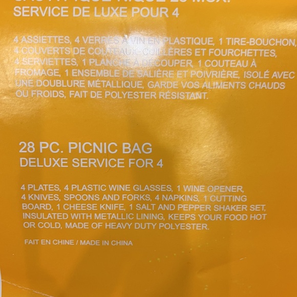 Stokes 28pc picnic bag for 4 - Picture 2 of 4